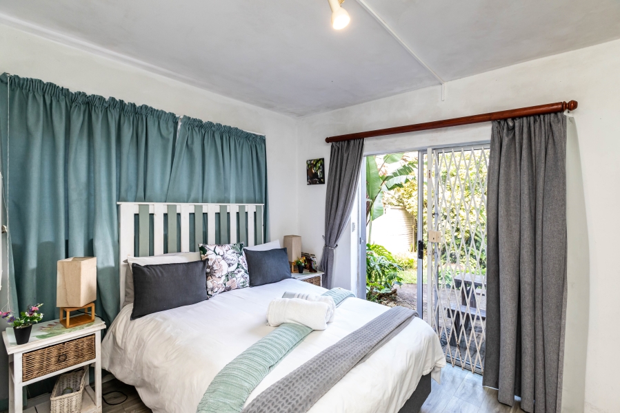6 Bedroom Property for Sale in Abbotsford Eastern Cape